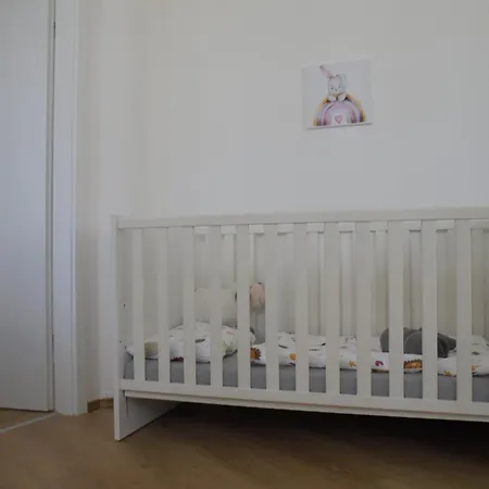 Nahe Messe & Zentrum, Parkplatz Inklusive Apartmán